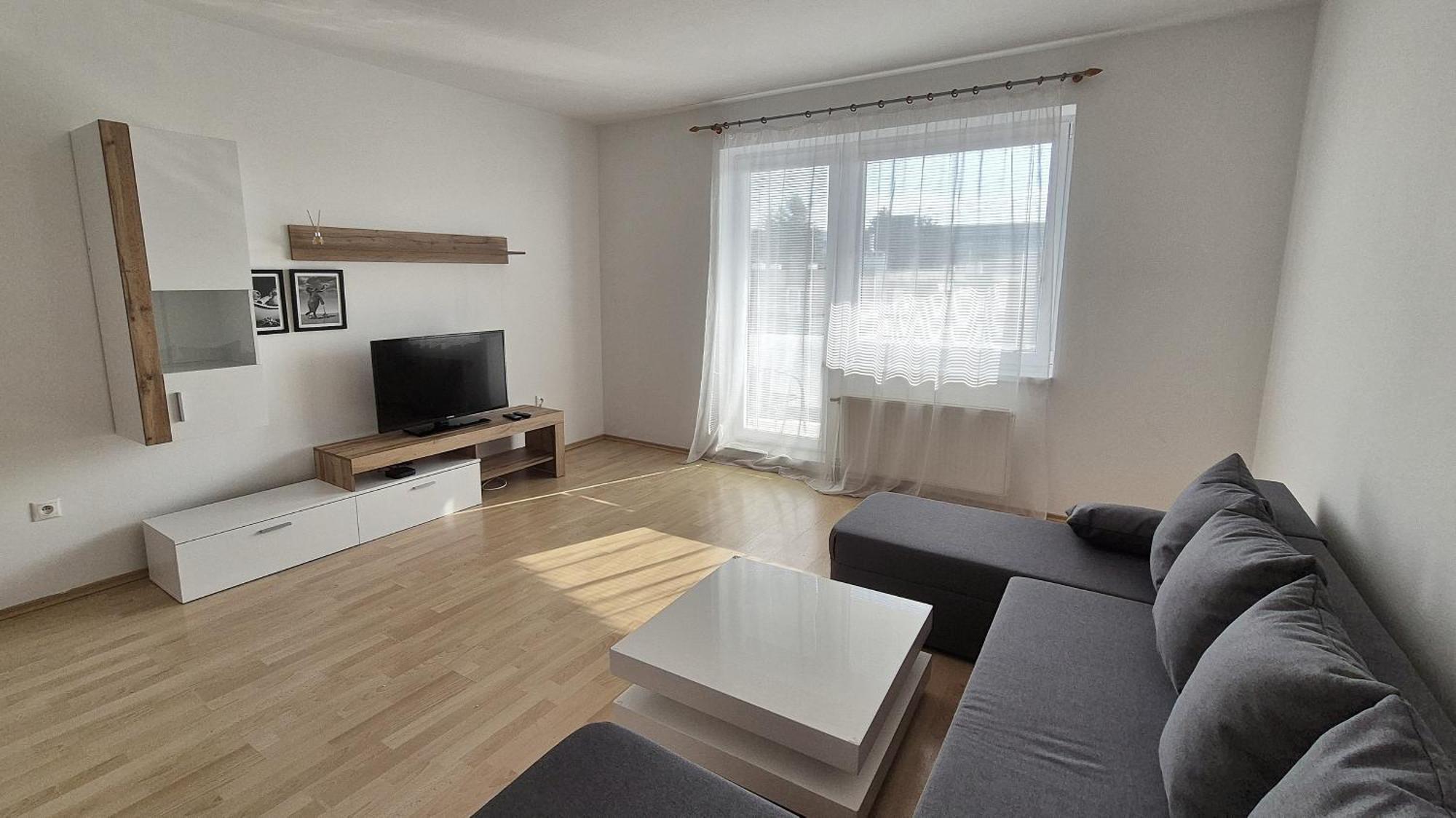 Apartmany Zlatovska Тренчин Экстерьер фото